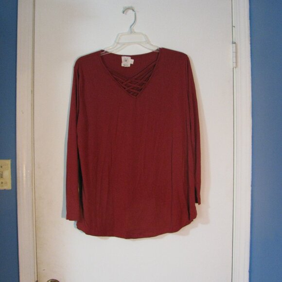 Grace & Emma Tops - * 2/$15 Grace & Emma G & E Large V Neckline Lace Up Accent Long Sleeve Soft